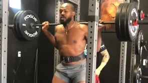(VIDEO) Jon Jones podiže ogromne kilaže u pripremama za teškaški debi